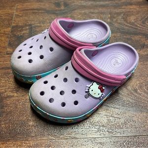 Hello Kitty Crocs Sandels
Size 11